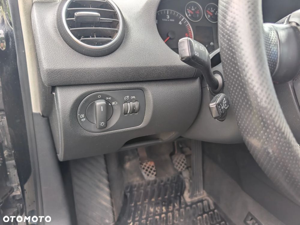 Audi A3 3-drzwiowe 2.0 TDI DPF Ambiente - 11