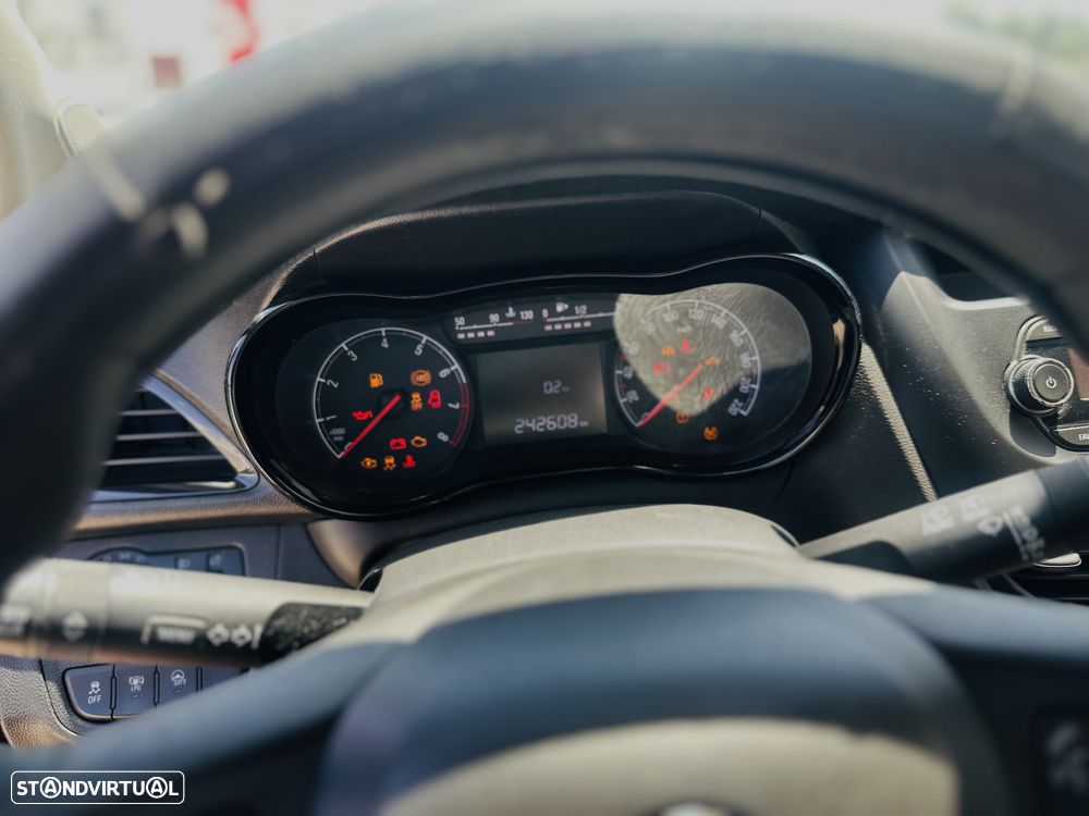 Opel Karl 1.0 FlexFuel - 11