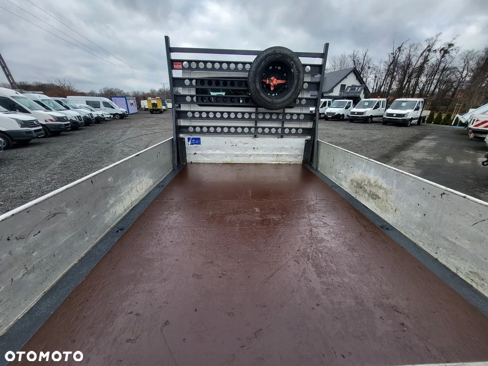 Volkswagen Crafter doka klima super stan skrzynia - 7