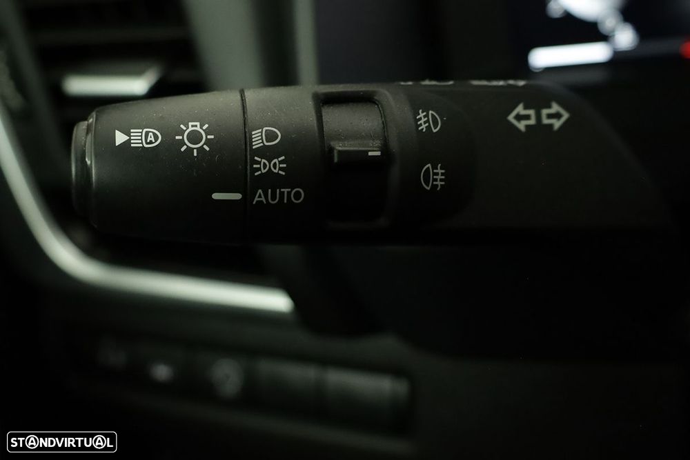 Nissan Qashqai 1.3 DIG-T N-Connecta LED Xtronic - 17