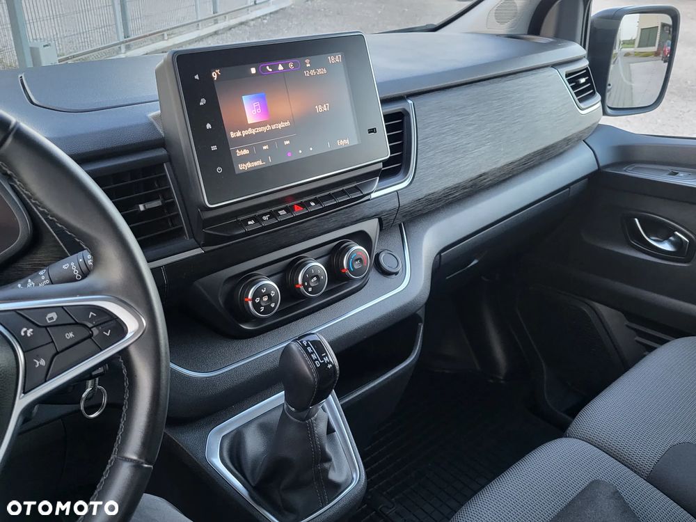 Renault Trafic - 15