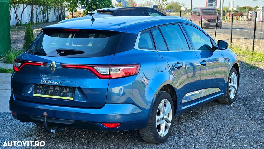 Renault Megane - 11
