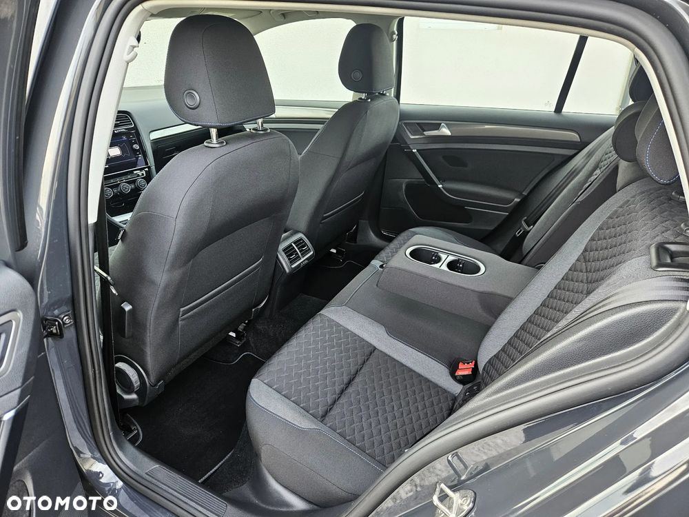 Volkswagen Golf 1.4 TSI BMT Comfortline - 11