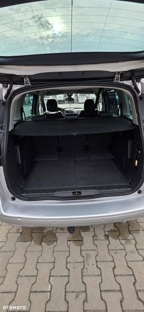 Peugeot 5008 - 14