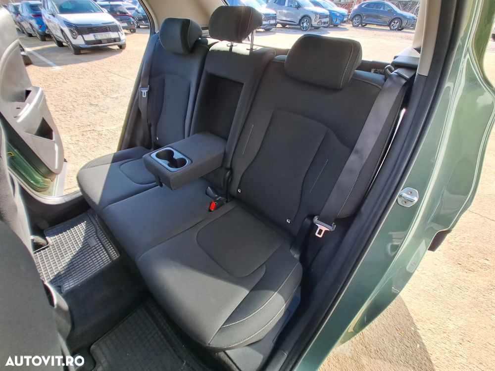 Kia Sportage - 16