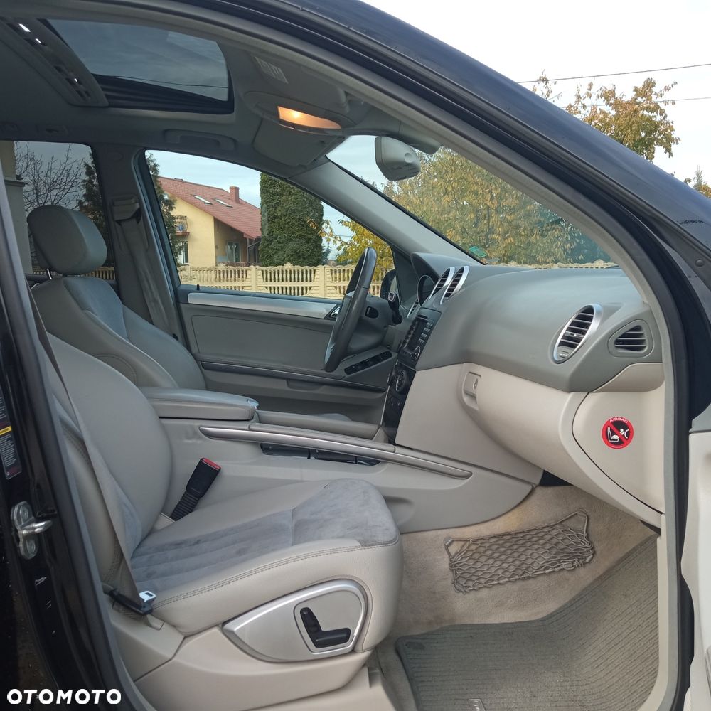 Mercedes-Benz ML - 9