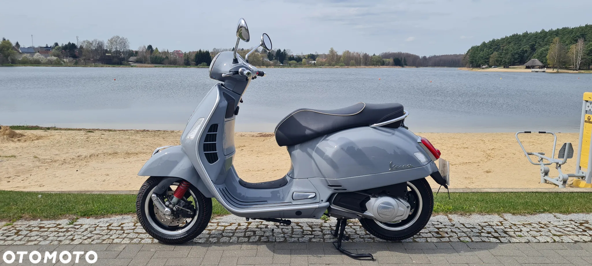 Vespa GTS - 8