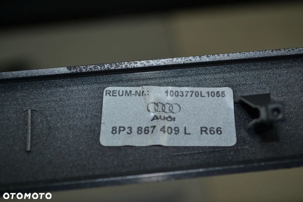 AUDI A3 8P 3D 04-12 LISTWY OZDOBNE DESKI TAPICERKI DRZWI DEKORY R66 KOMPLET - 4