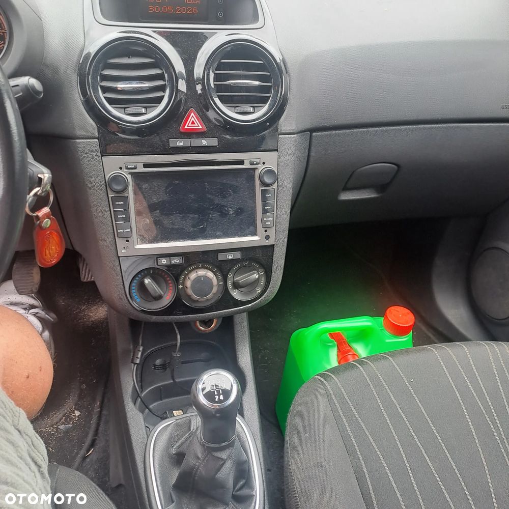 Opel Corsa - 7