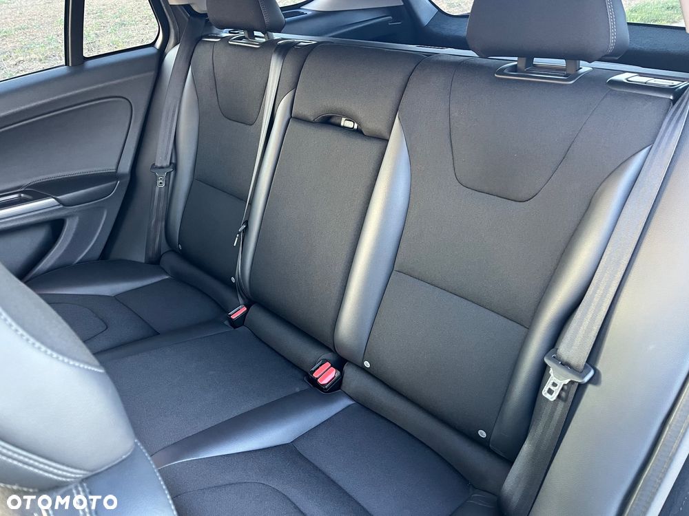 Volvo V60 D3 Drive-E Summum - 17