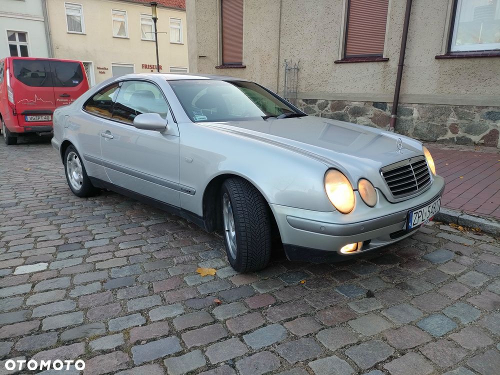 Mercedes-Benz CLK - 3