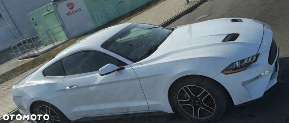 Ford Mustang 2.3 Eco Boost - 9