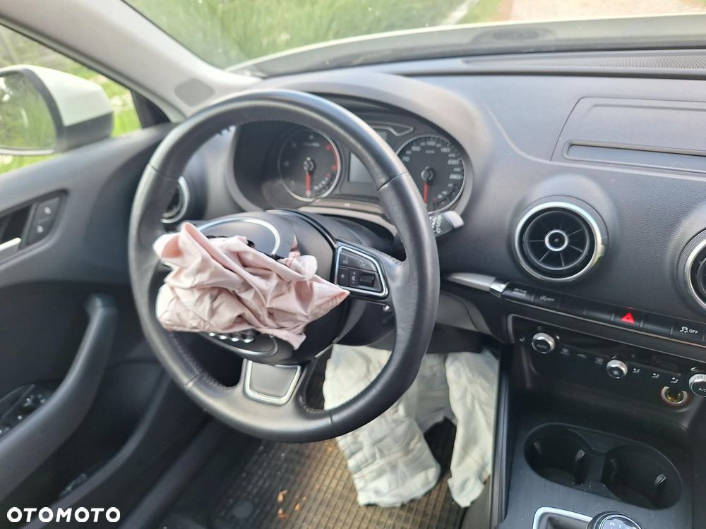 Audi A3 Sportback - 8