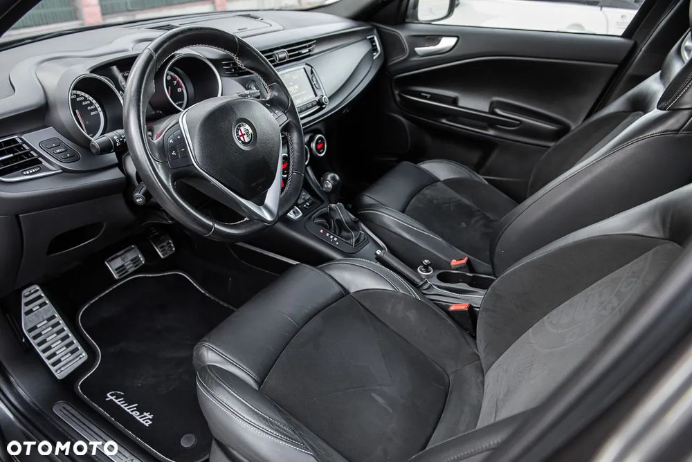 Alfa Romeo Giulietta 1.8 TBi 16V TCT Quadrifoglio Verde - 16