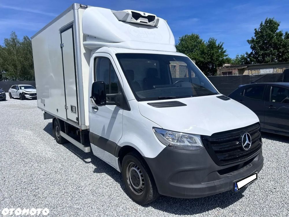 Mercedes-Benz Sprinter - 13
