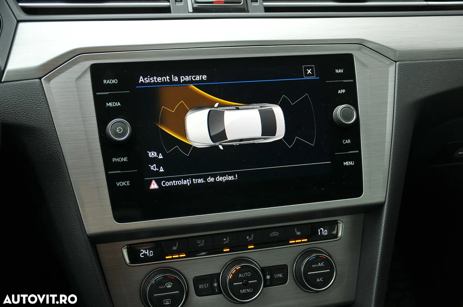 Volkswagen Passat Variant 2.0 TDI DSG (BlueMotion Technology) Comfortline - 25