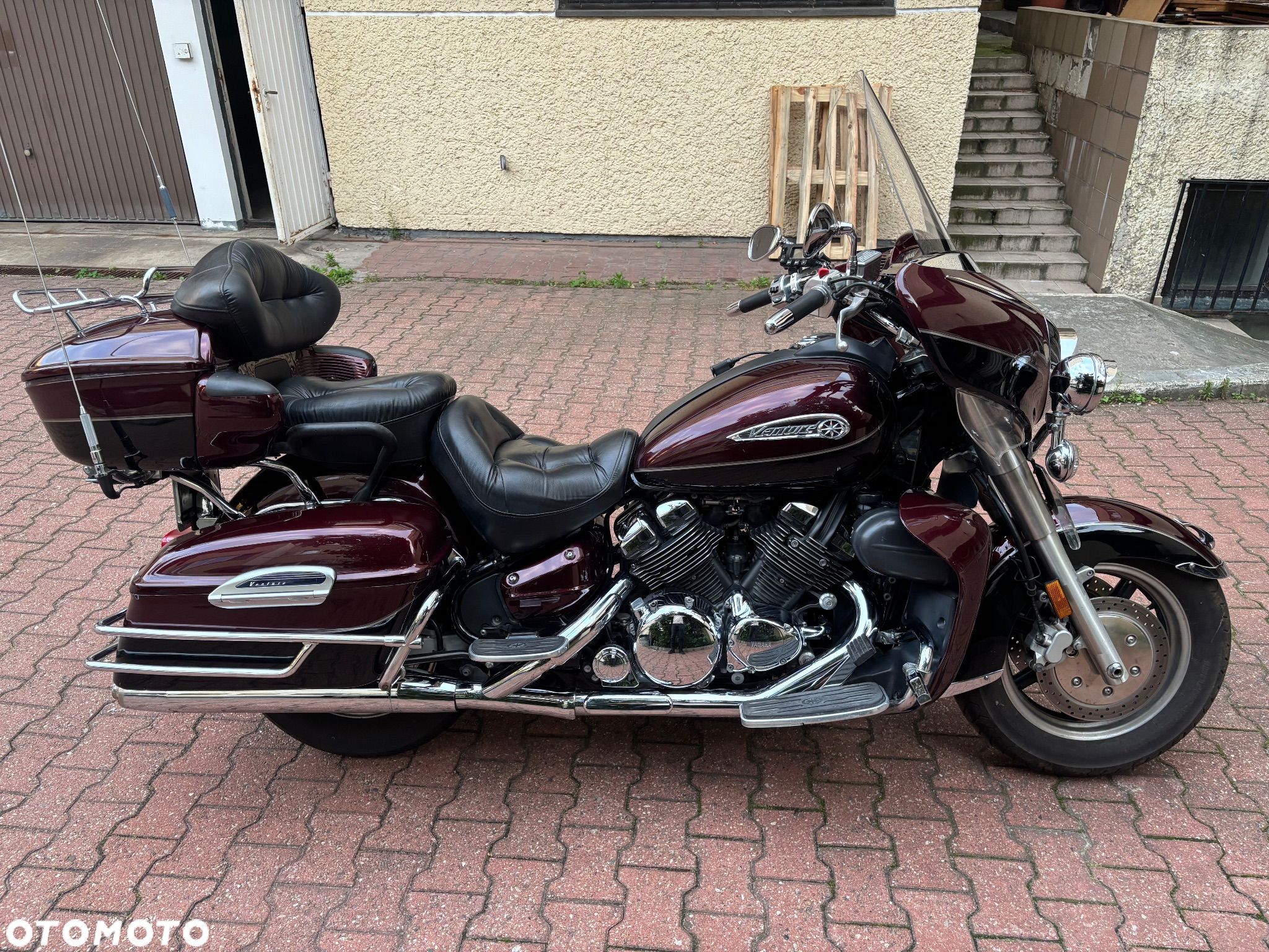 Yamaha Venture - 1