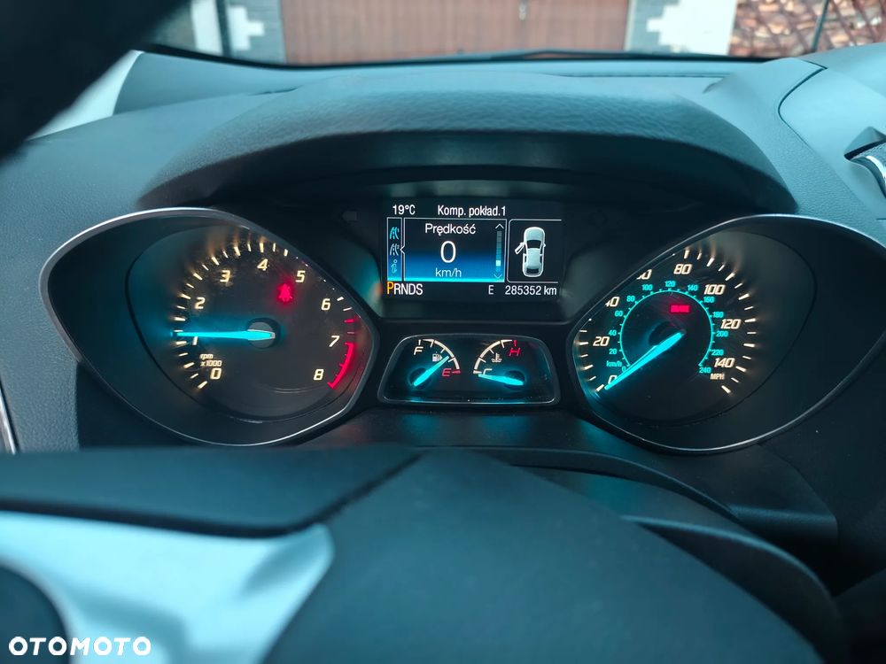 Ford Escape 2.0 EcoBoost AWD Titanium - 11