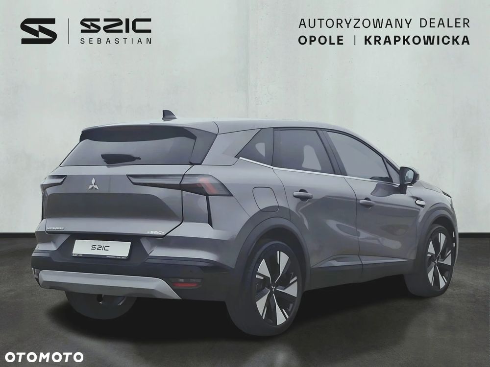 Mitsubishi Grandis - 5