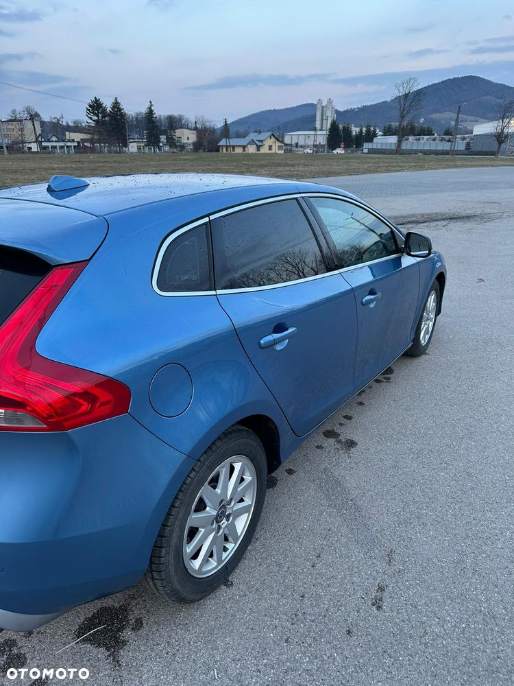 Volvo V40 D2 Drive-E R-Design Kinetic - 6