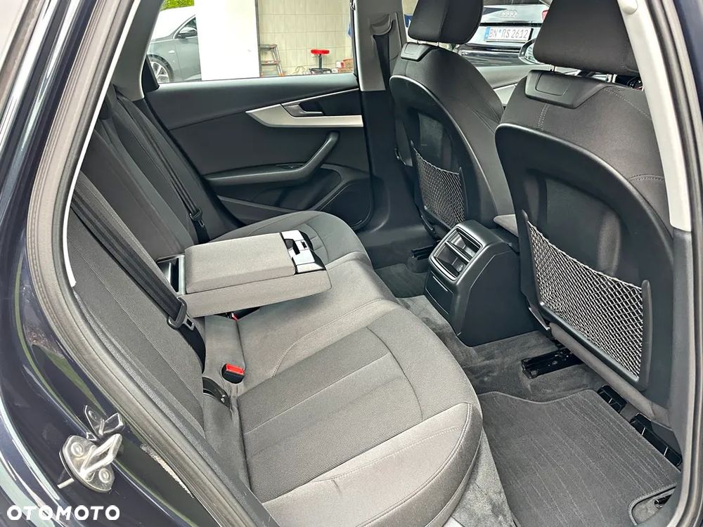 Audi A4 Avant 2.0 TDI ultra sport - 27