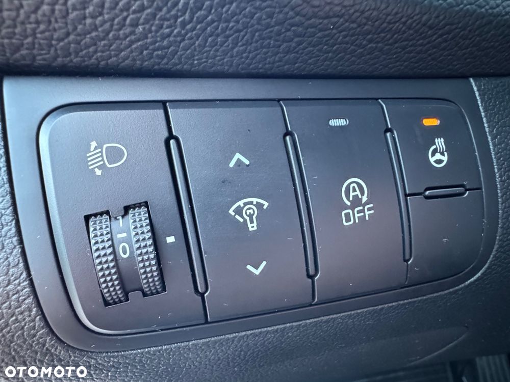 Kia Ceed 1.6 CRDi 136 ISG Dream-Team Edition - 34