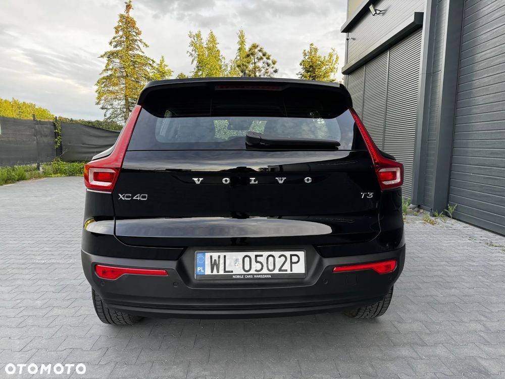 Volvo XC 40 T3 Momentum - 4