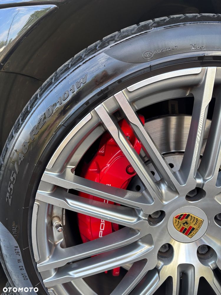 Porsche Panamera 4S - 35