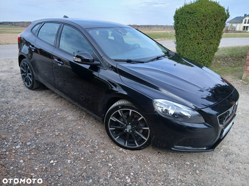 Volvo V40 D2 - 10