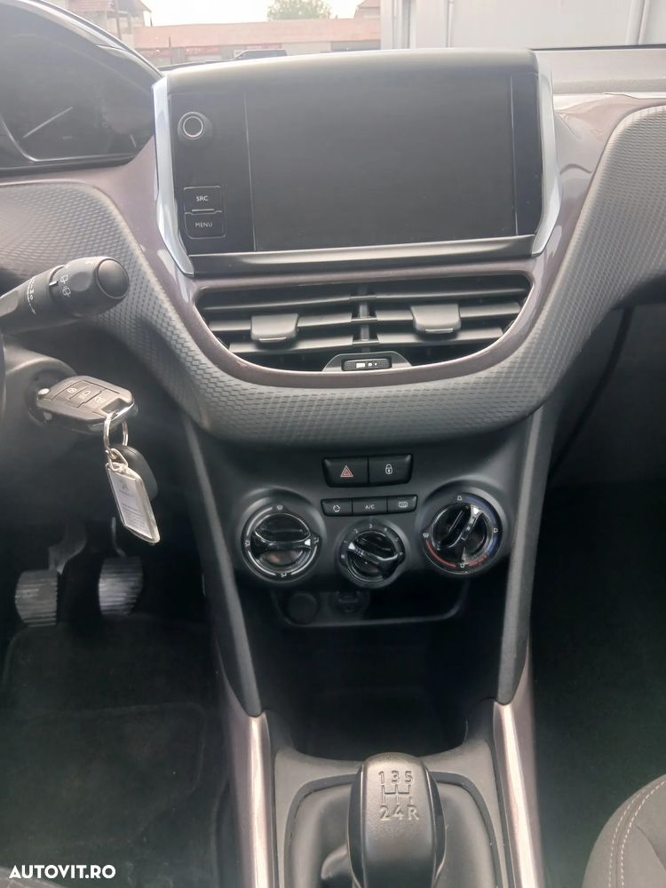 Peugeot 2008 PureTech 82 Active - 9
