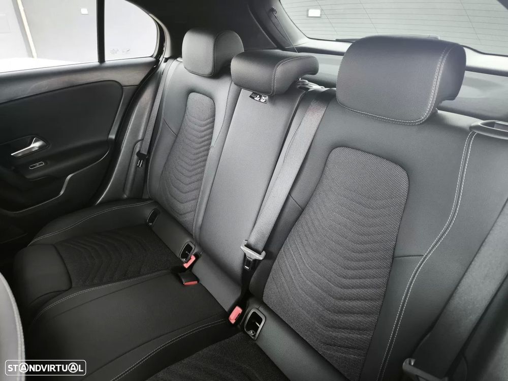 Mercedes-Benz A 250 e Style Plus - 19