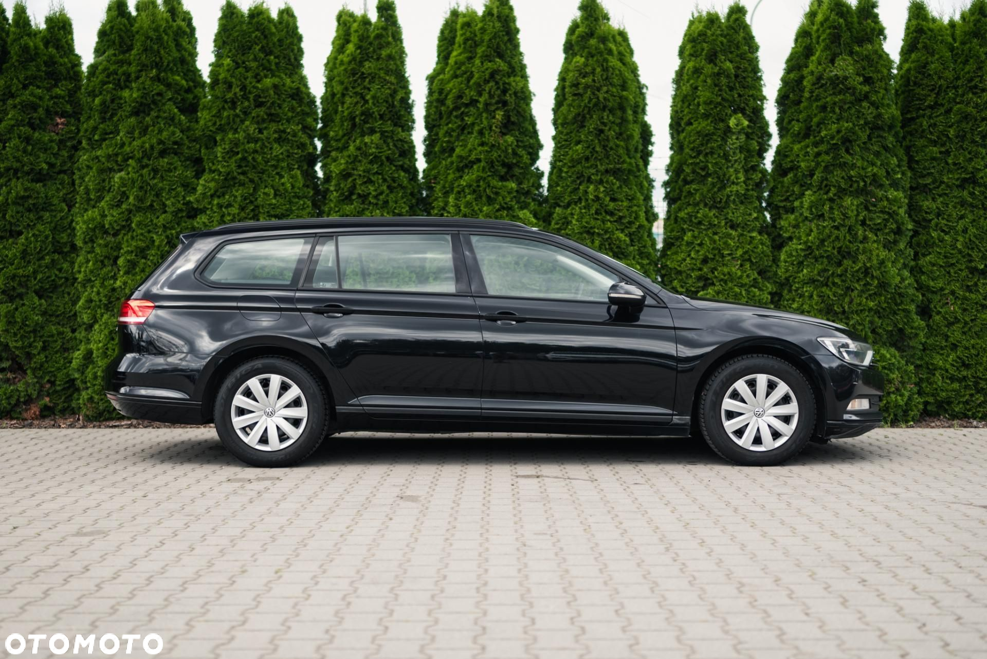 Volkswagen Passat - 8