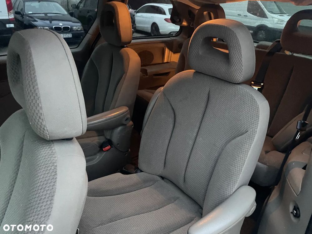 Chrysler Grand Voyager - 6