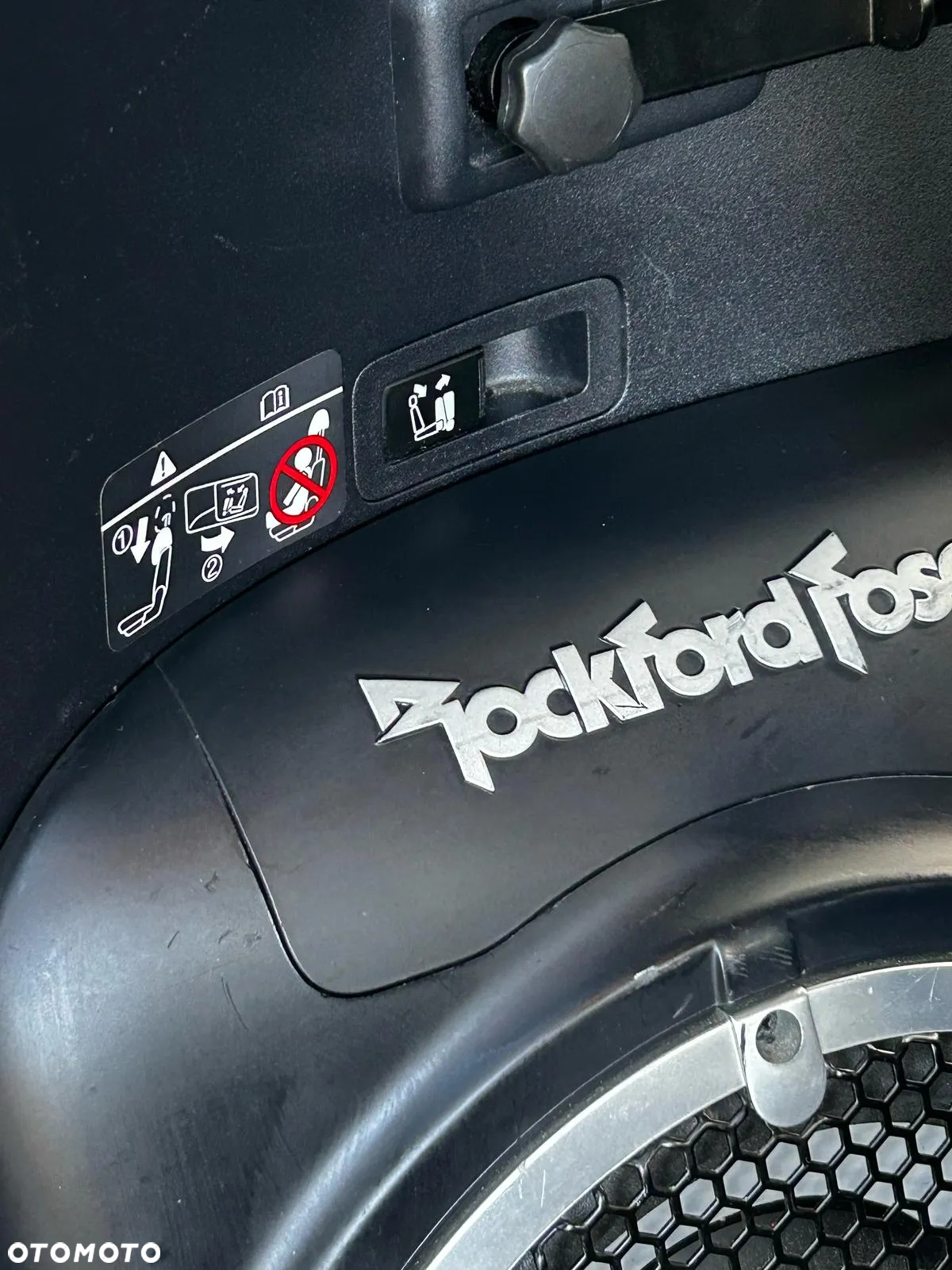 Mitsubishi Outlander - 14