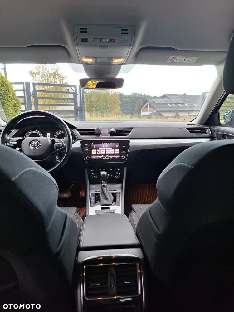 Skoda Superb 2.0 TSI Ambition DSG - 7