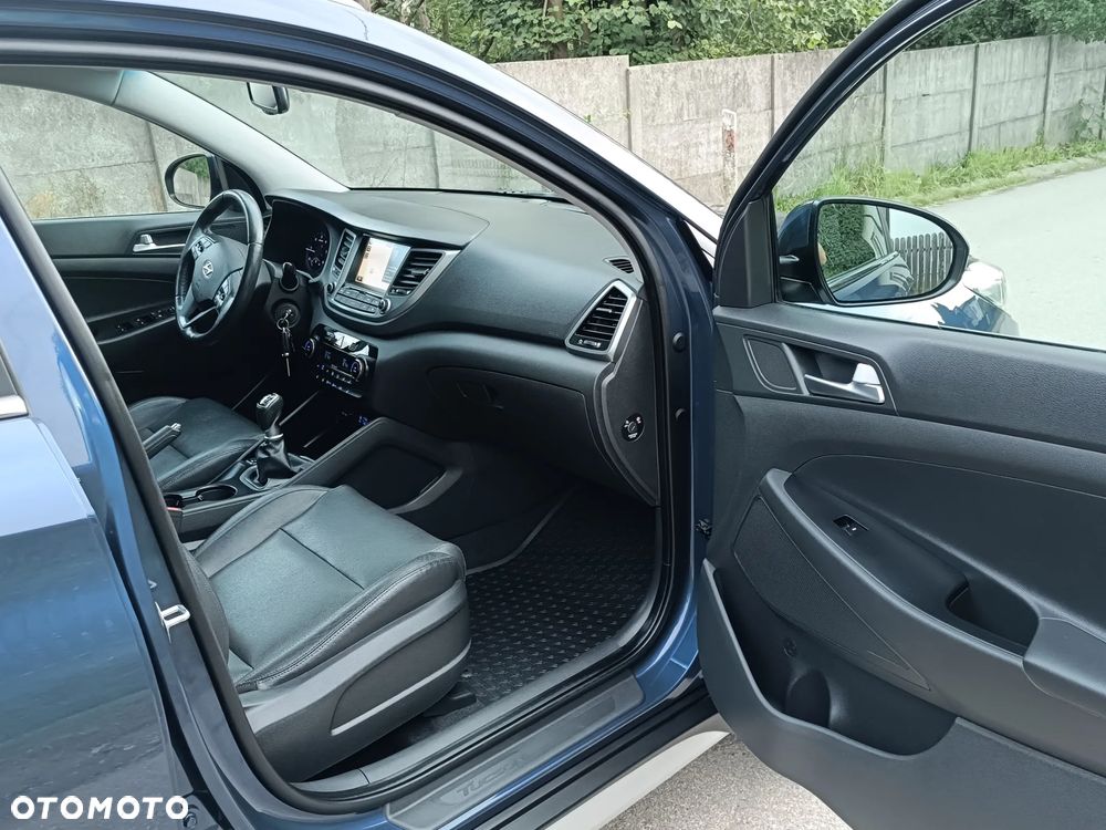Hyundai Tucson 2.0 CRDI 4WD Premium - 29