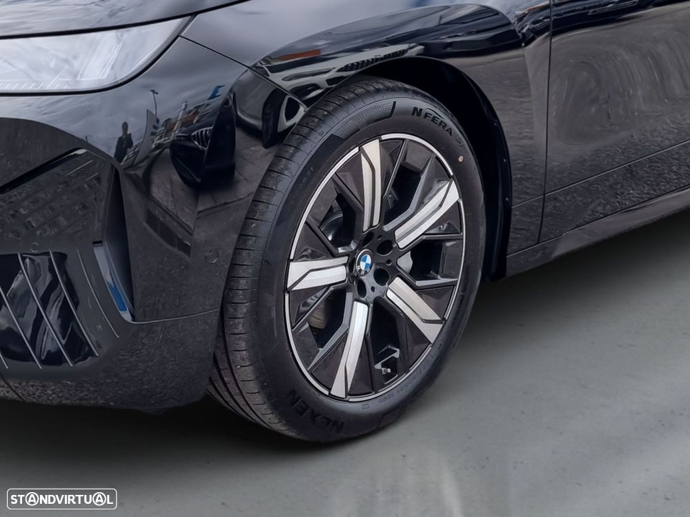 BMW iX xDrive 45 Pack Desportivo - 4