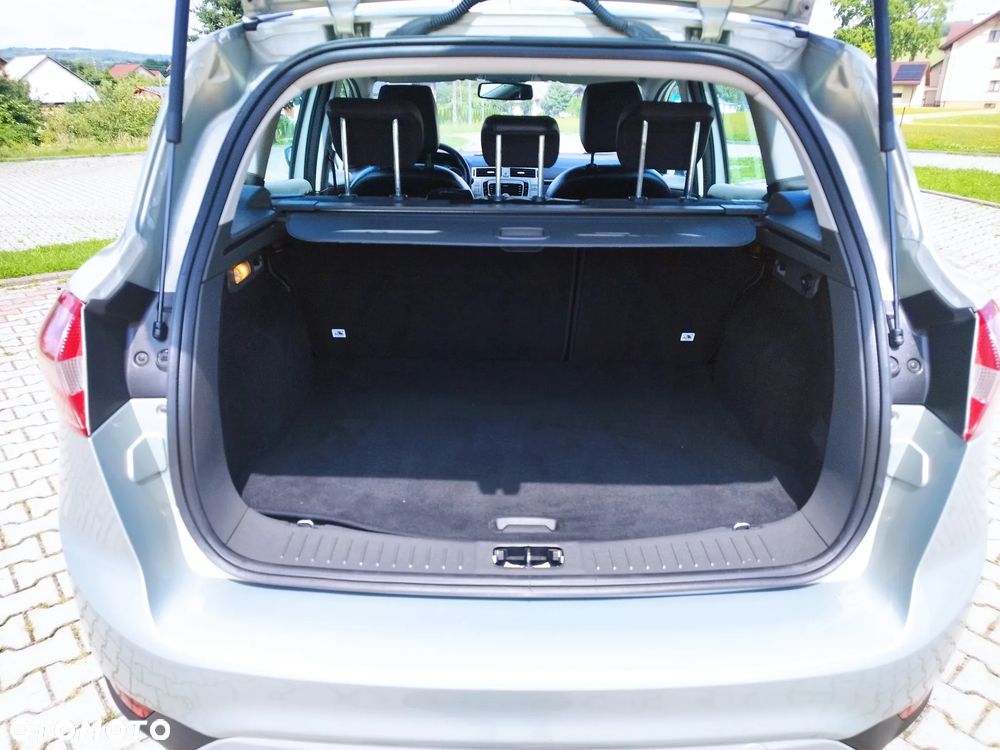 Ford Kuga 2.0 TDCi 4x4 Titanium - 23