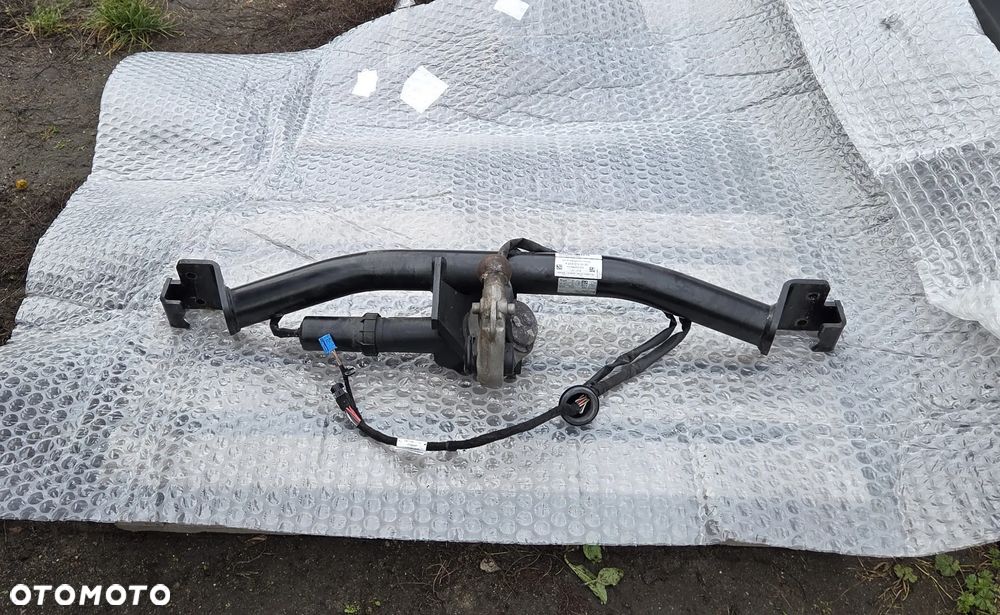 Hak Holowniczy Mercedes EQC N293 A2933100000 - 2