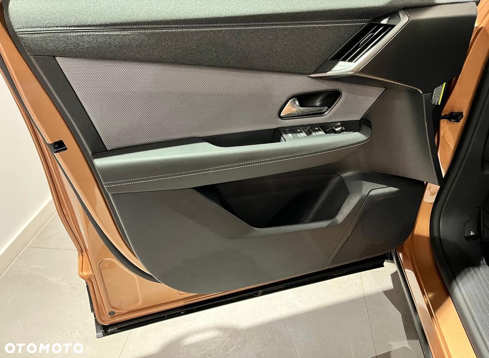 Opel Grandland 1.2 T mHEV GS S&S eDTC6 - 12