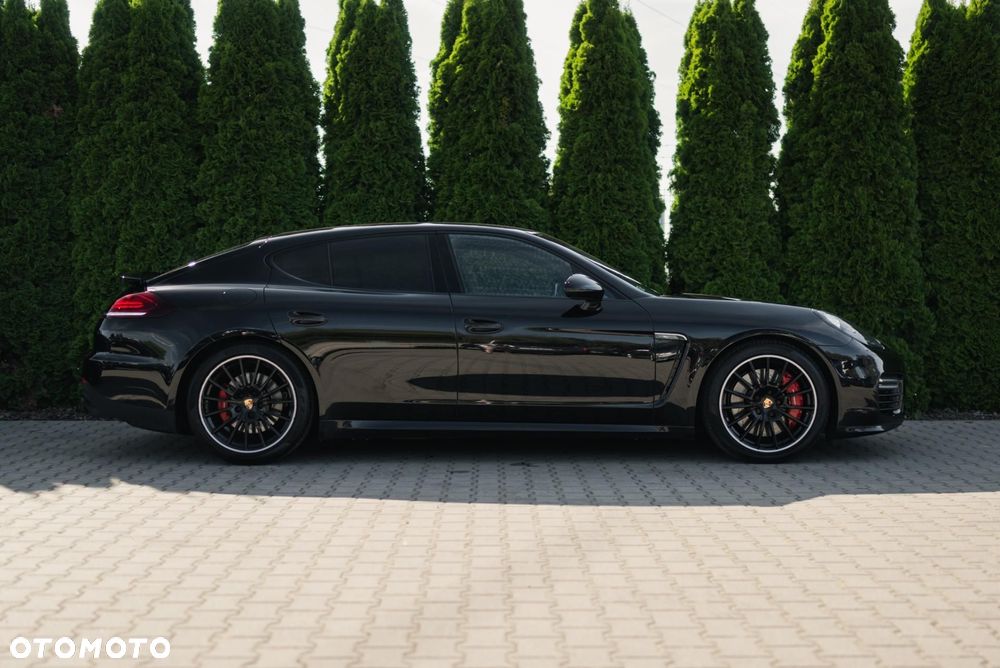 Porsche Panamera - 8