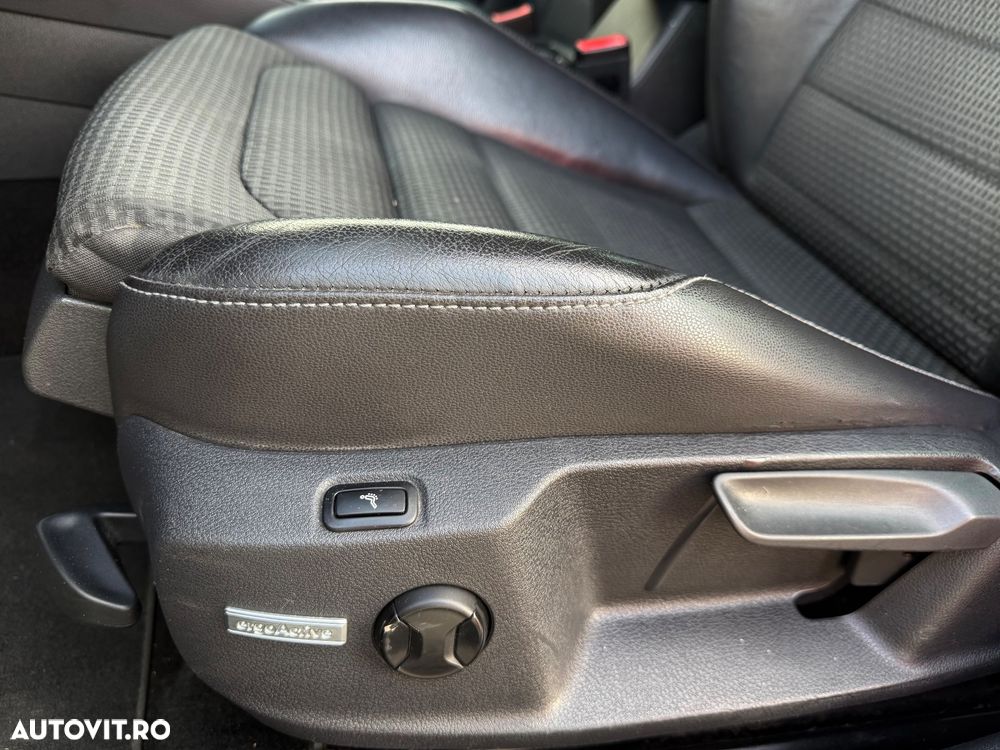 Volkswagen Golf 1.4 TSI BMT Highline - 17