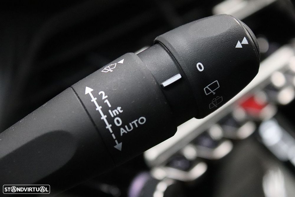 Peugeot 2008 1.2 PureTech Allure - 20