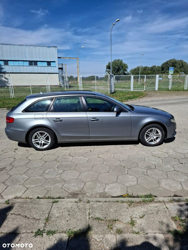 Audi A4 Avant - 5