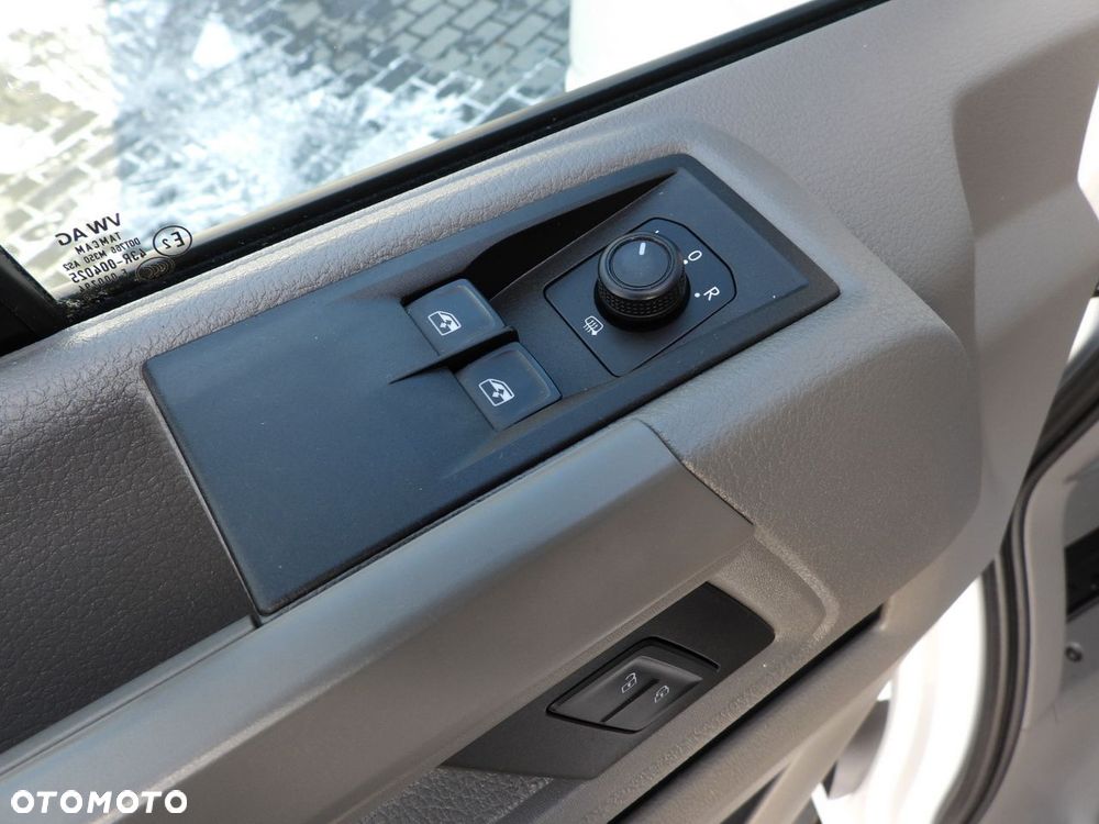 Volkswagen CRAFTER PLANDEKA 8 PALET TEMPOMAT KLIMATYZACJA  180KM - 26
