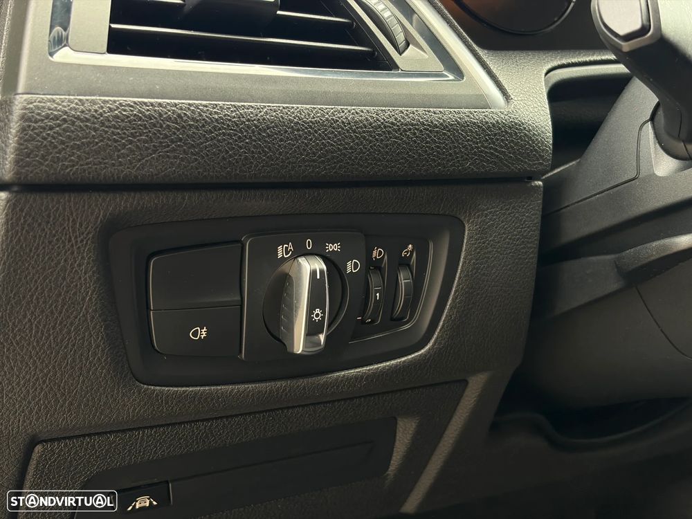 BMW 116 d Aut. Advantage - 23