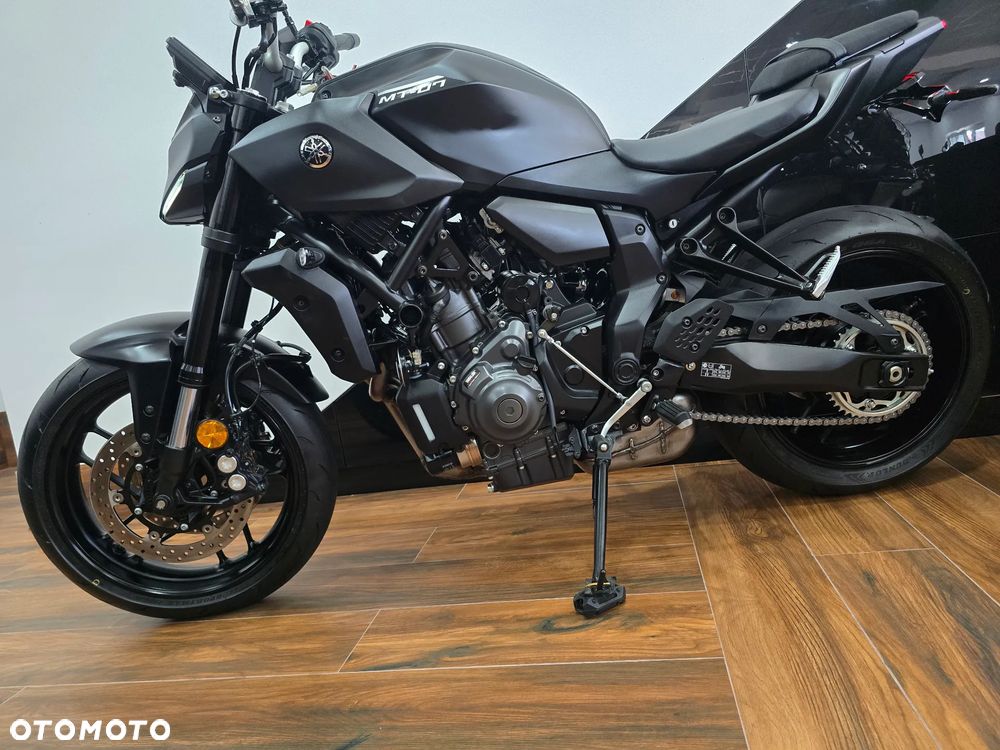 Yamaha MT - 7