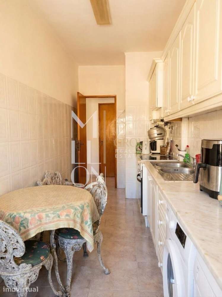 Apartamento T1 com 57,60 m2, situado em Oeiras, numa zona tranquila - Grande imagem: 4/10