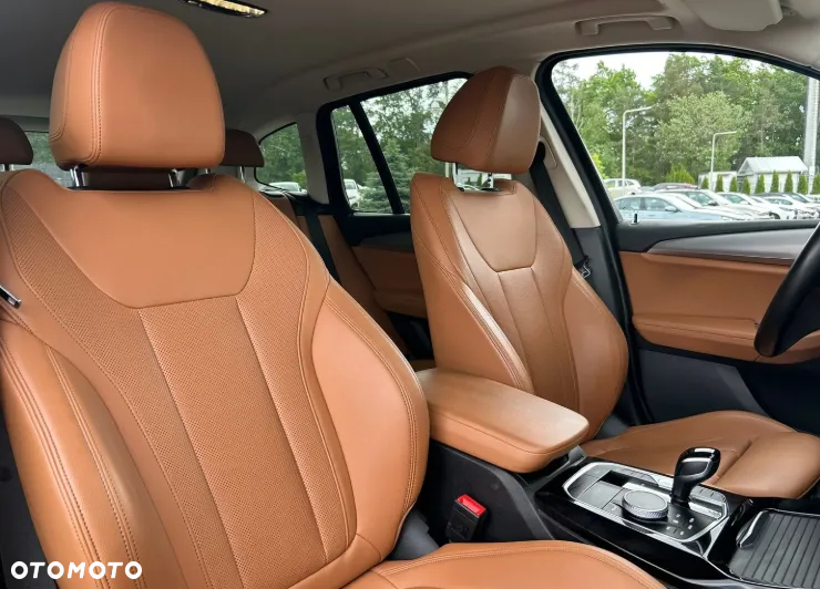 BMW X3 xDrive20i - 11