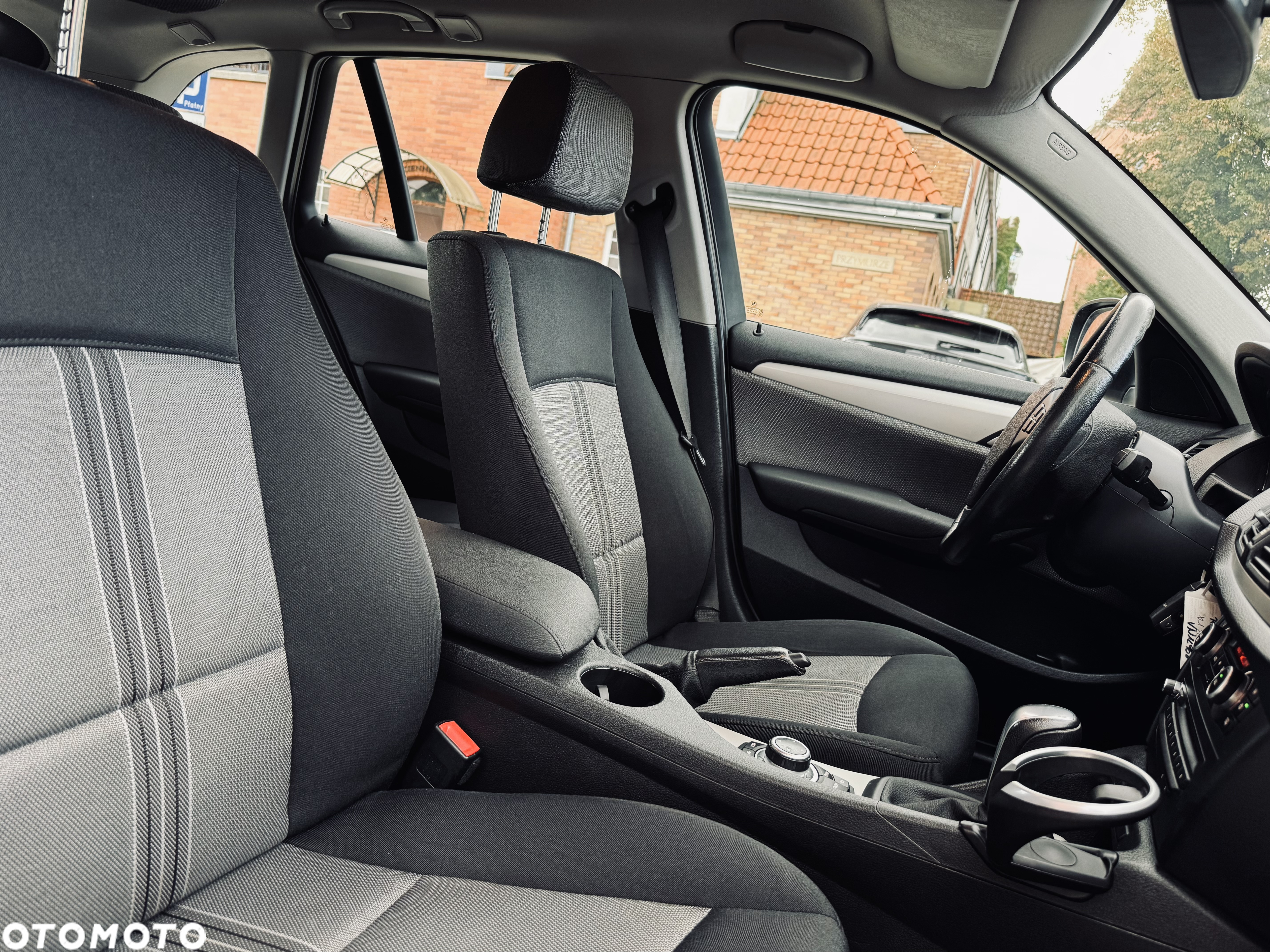 BMW X1 xDrive20d - 17